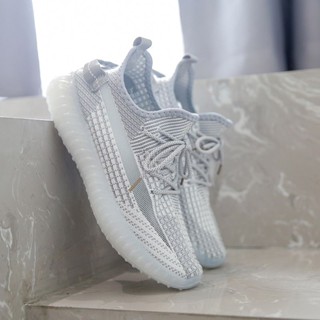 รองเท้าวิ่งระบายอากาศทุกคู่เวอร์ชั่นเกาหลี yeezy ad boost รองเท้าผ้าใบนุ่มสบาย