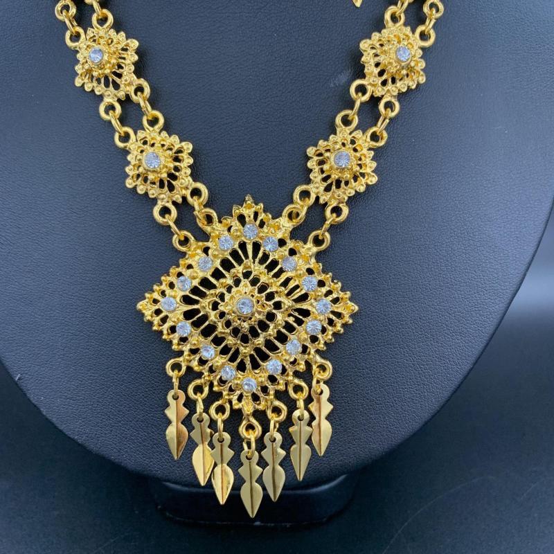ใส่ Thai jewelry set dance show wedding bride dress earring clip diamond silver gold necklace sets รูปที่ 5