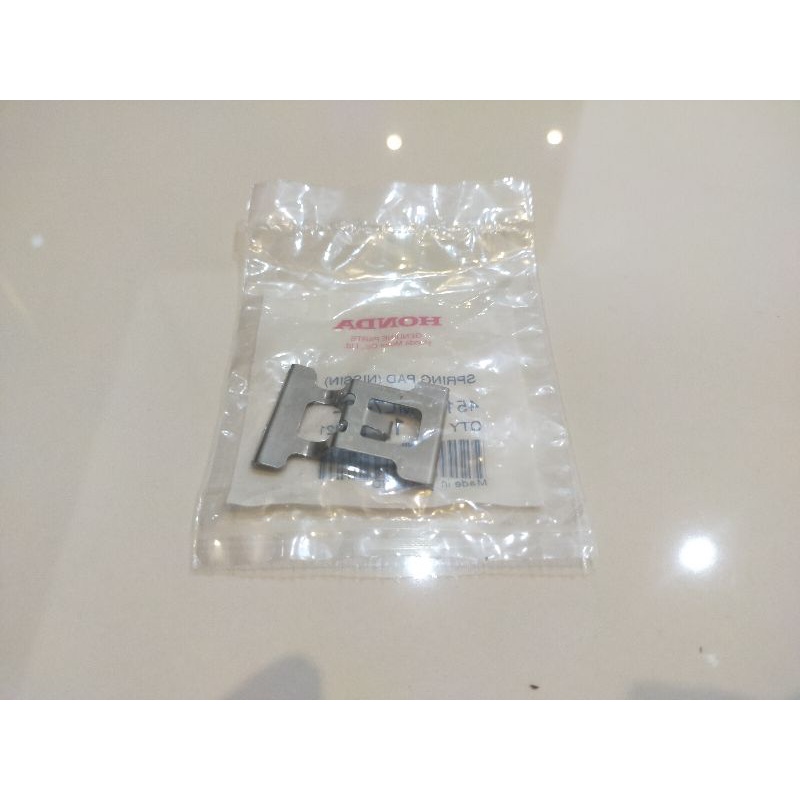 สปริงผ้าดิสเบรคหลัง Wave 125/Sonic 125 แท้ศูนย์ 45108-ML7-922