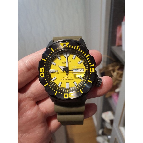 Seiko Monster เหลืองเอเชีย