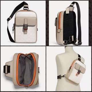 👛NEW Coach Track Pack ใน Colorblock Signature Canvas กระเป๋า คาดอก สีขาวลายซีเทา