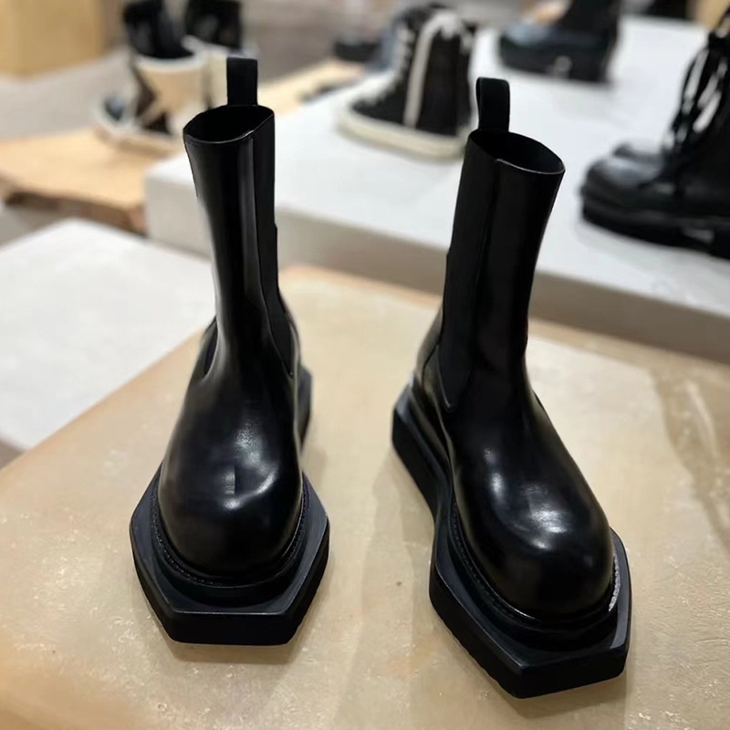 🔥รองเท้าบูทเชลซีหัวกลมส้นหนาส้นกลาง size36-44 รองเท้าบูทหุ้มข้อหัวเหลี่ยม, รองเท้าบูทมาร์ตินหัวโตของอังกฤษ ไม่จำกัดเพศ