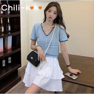 Chili_k❤️k❤️✨พร้อมส่ง✨ เสื้อยืดไหมพรมแขนสั้น เสื้อครอปทรงมินิมอล คอวี กระดุมหน้า มี4สี สไตล์เกาหลี 38018