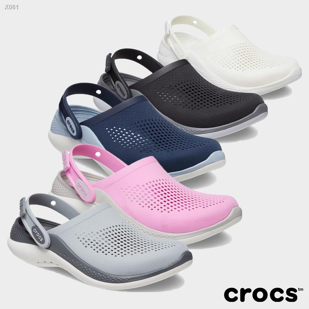 X061Crocs  Collection  รองเท้าแตะ รองเท้าแบบสวม CR UX Literide360 รุ่น 206708 (2690)