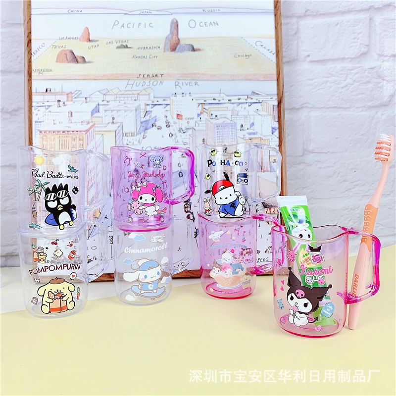 ถ้วยพลาสติกใส ลายการ์ตูน Snoopy น่ารัก สําหรับใส่แปรงสีฟัน ยาสีฟัน เหมาะกับผู้ชาย และผู้หญิง