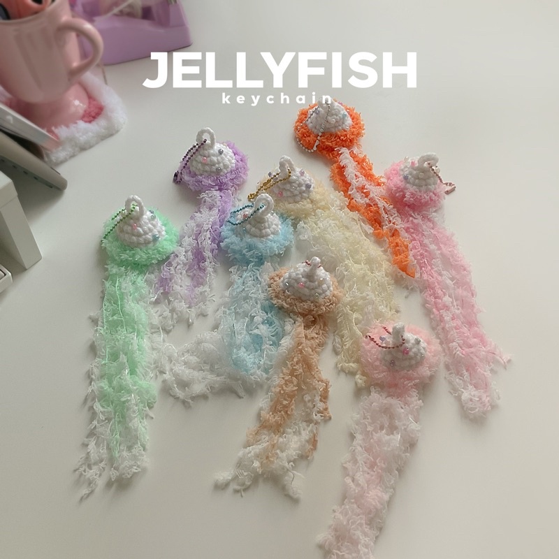 (พรี 5-7วัน) jellyfish keychain แบรนด์ VARI