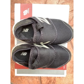 รองเท้าเด็ก new balance