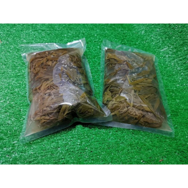 ผักกุ่มดอง และผักกาดดอง ถุงละ 50 บาท