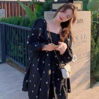 ชุดกระโปรงพิมพ์ลายดอกไม้สีขาว เสื้อผ้าคุณแม่สีดำผ้านุ่ม สินค้าเหมาะสำหรับคุณแม่มากๆใส่ง่ายไม่รัดหน้าท้อง