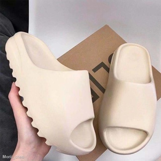 【IN STOCK】Kanye West X Yeezy Slide Sandals รองเท้า ผู้ชาย รองเท้า สตรี ฤดู ร้อน รองเท้า แตะ รองเท้า ชายหาด รองเท้า ลำลอง