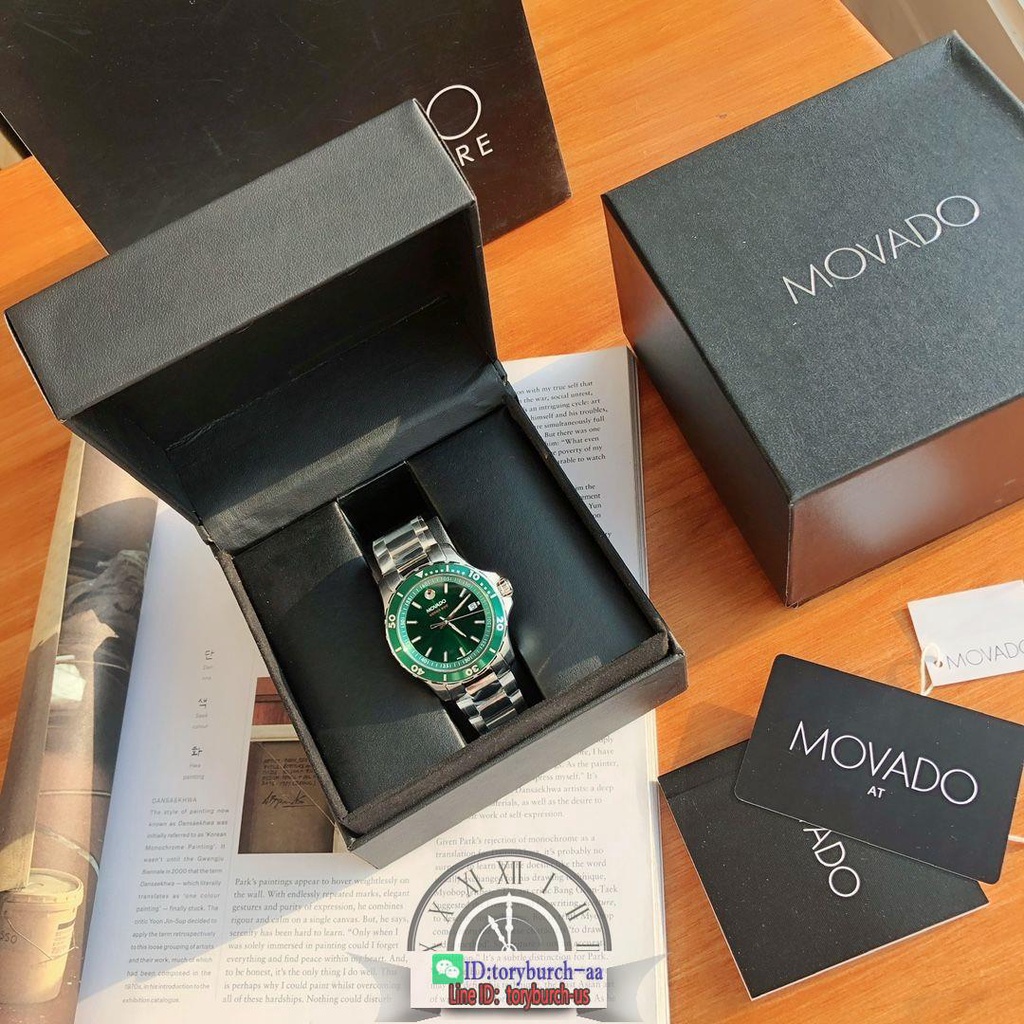 Movado man's submariner diver watch versatile calendar chrono stainless steel analog timepiece