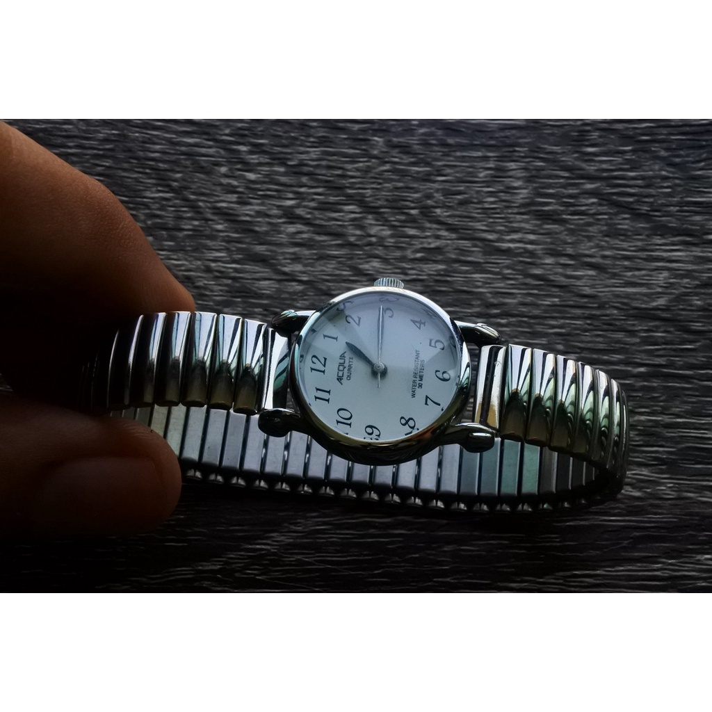 นาฬิกา Fashion มือสองญี่ปุ่น Timex Acqua ระบบ QUARTZ ผู้หญิง ทรงกลม กรอบเงิน หน้าขาว หน้าปัด 24มม. สายสแตนเลสยืดได้