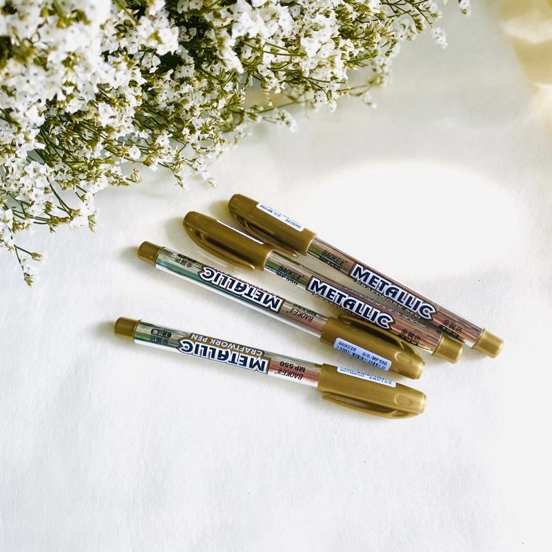 𝓁𝒾𝓁𝒾 ☆ ปากกาสีทอง สำหรับเขียนข้อความ (มีสีเงิน และ ดำด้วย)