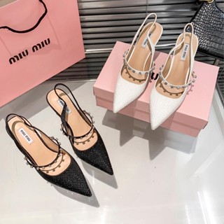 [พร้อมส่ง] Miu ใหม่ รองเท้าส้นสูง หัวแหลม ประดับเพชร พลอยเทียม แฟชั่นฤดูใบไม้ร่วง สําหรับผู้หญิง