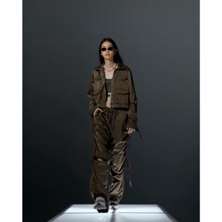 Piccoro - Astronaut Cargo jacket olive เสื้อแจ็คเก็ตสีเขียวโอลีฟ