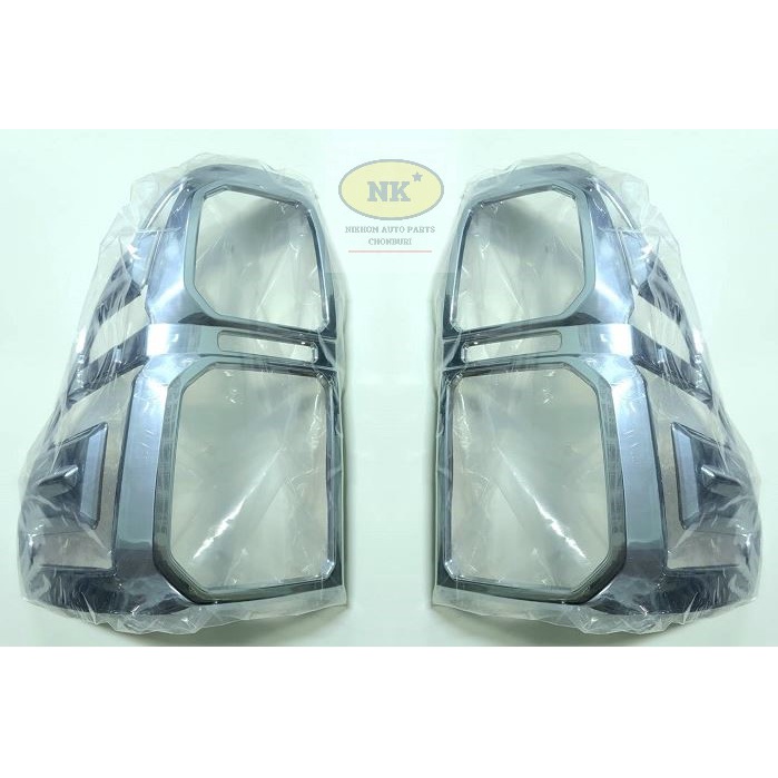 ครอบไฟท้าย โตโยต้า รีโว่ 15'-20' โครเมียม *รุ่นไฟธรรมดา* / Toyota Revo 15'-20' (ราคาต่อ 1คู่ ซ้าย+ขวา)