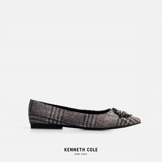 KENNETH COLE รองเท้าส้นแบนผู้หญิง รุ่น GAYA STARBURST สีดำ/ เงิน ( FLT - KL22GAS01-003 )