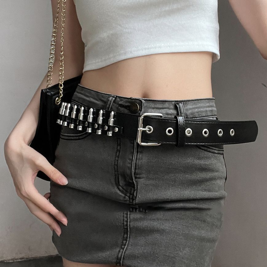 ❍✸วัฒนธรรมย่อยสุดเจ๋ง y2k rivet warhead เข็มขัดสีดำสาวร้อน punk บุคลิกภาพที่เป็นกลางเข็มขัดกางเกงยีนส์ชายและหญิง
