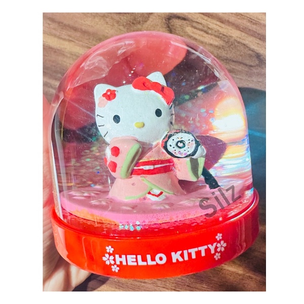 🪩🪩🪩 พร้อมส่ง 🪩🪩🪩 Snow Globe Hello Kitty สโนโกลบ คิดตี้ sanrio แท้ สินค้านำเข้าจากประเทศญี่ปุ่น