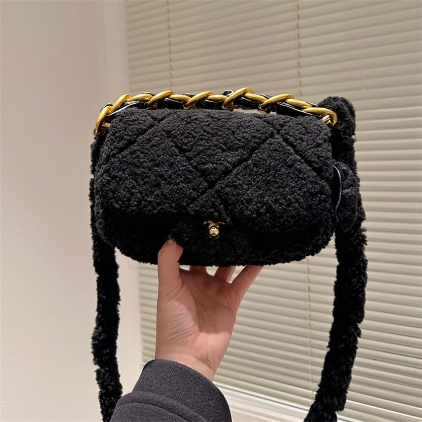 (with Box) Chanel Fashion Women's Lamb Wool One Shoulder Crossbody Bag Versatile