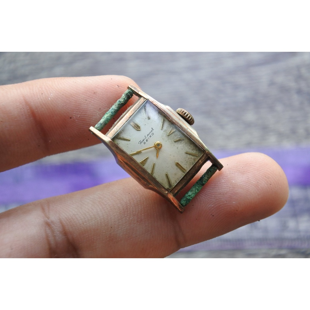 นาฬิกา Vintage มือสองญี่ปุ่น SEIKO ชุบทอง 20MICRON ระบบ ไขลาน ผู้หญิง ทรงสี่เหลี่ยม กรอบทอง หน้าปัด 17มม
