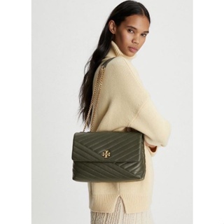 💚งาน Shop #Tory Burch #KIRA CHEVRON CONVERTIBLE SHOULDER BAG สีเขียวรับทรัพย์