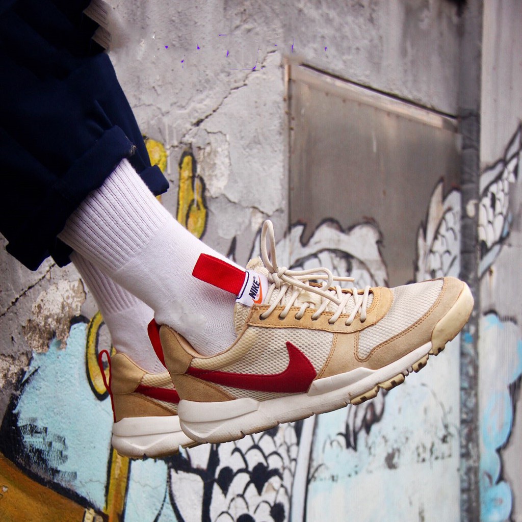 ☋✜►NIKE พร้อมสต็อก Nike Tom Sachs x Nike Mars Yard 2.0 นักบินอวกาศ GD Mars รองเท้าผ้าใบผู้ชายและผู้หญิง
