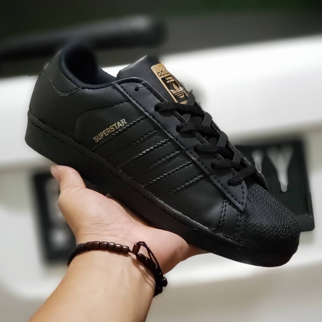 Adidas SUPERSTAR รองเท้าผ้าใบสีดำล้วน