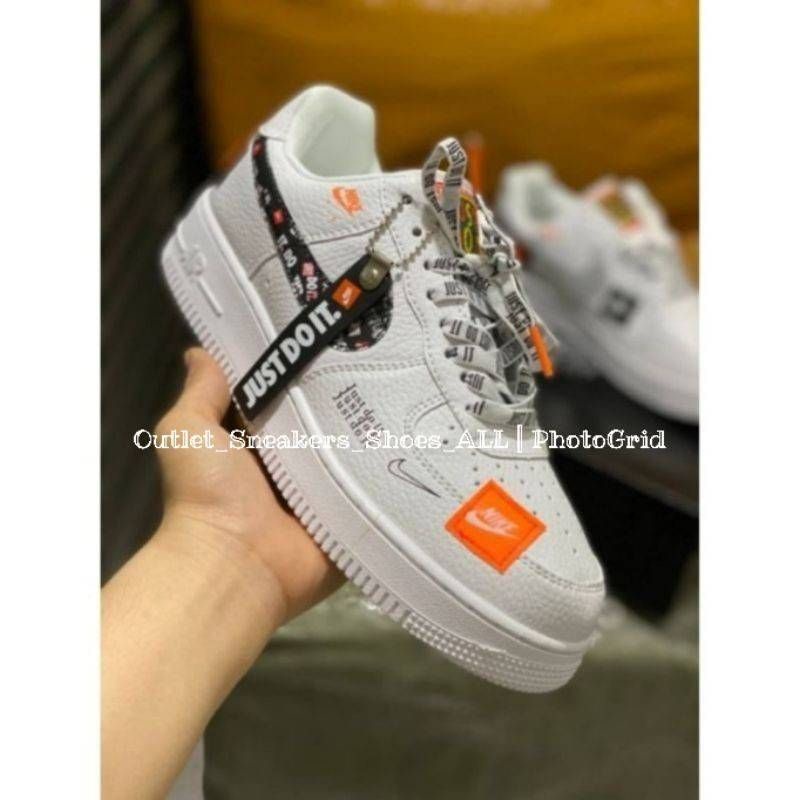 รองเท้า Nike Air Force 1 Sneakers แท้ ใส่ได้ทั้ง ชาย หญิง ส่งฟรี