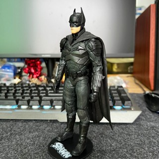 №ของแท้ McFarlane DC ใหม่ Batman 2022 เวอร์ชั่นภาพยนตร์ Batman Robert Movable Model Ornament