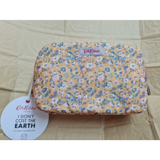 กระเป๋าเครื่องสำอางค์ cath kidston ของแท้ใหม่