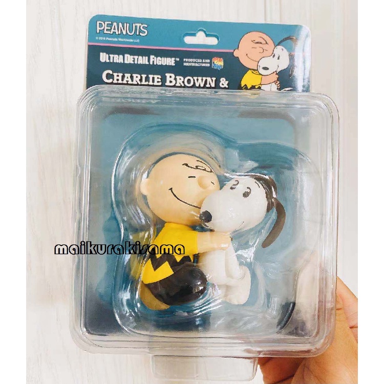 ❁๑ญี่ปุ่นนำเข้าเครื่อง UDF Charlie Brown ถือตุ๊กตา Snoopy SNOOPY