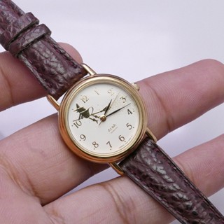 นาฬิกา Vintage มือสองญี่ปุ่น ALBA V515 6420  ผู้หญิง ทรงกลม กรอบทอง หน้าปัด 27มม สายหนัง