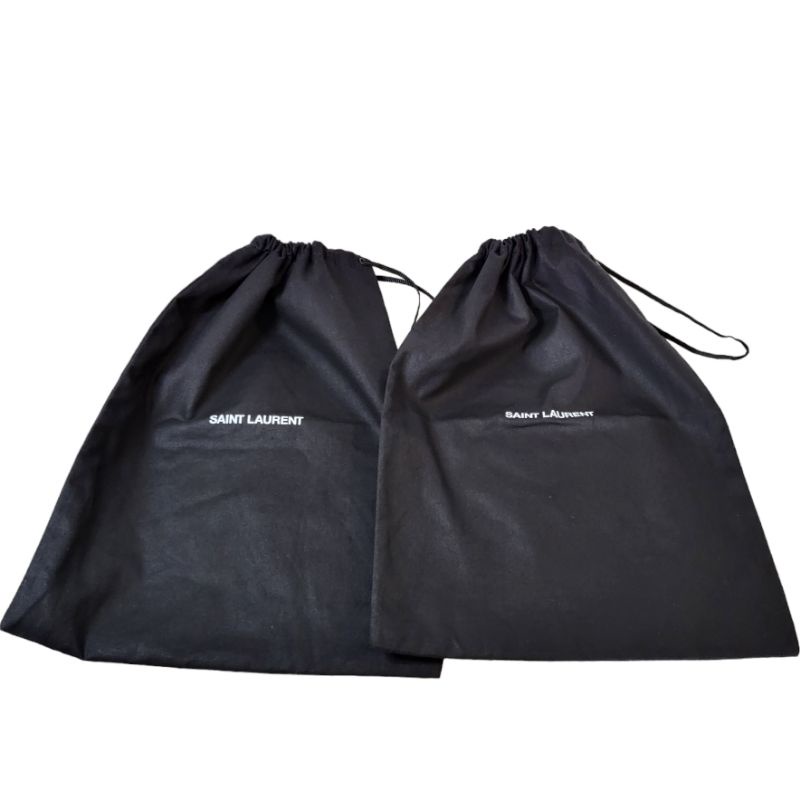 ถุงผ้ารองเท้า YSL Yves Saint Laurent สีดำ ขนาด 10x13.5" *ได้สองใบ* (N21)