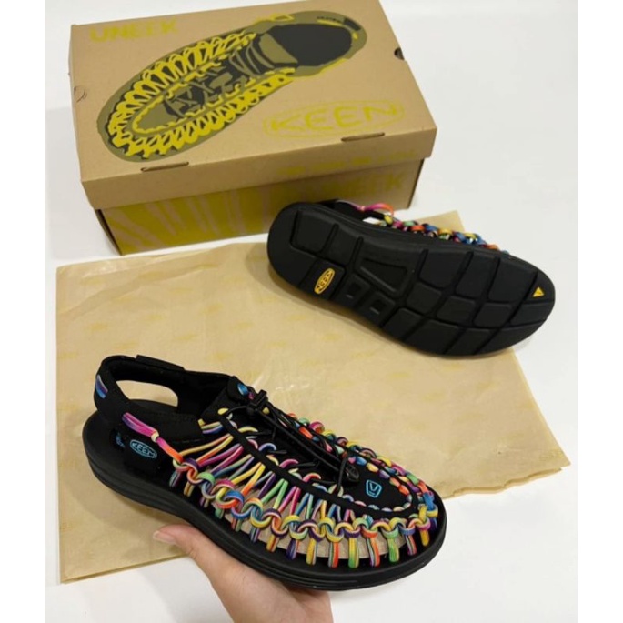 รองเท้าแตะรัด KEEN UNEEK ใส่ได้ทั้ง ชาย หญิง [ ของแท้💯 พร้อมส่งฟรี ]