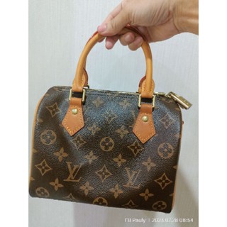 Lv speedy 20used bag like new good condition good price original brand