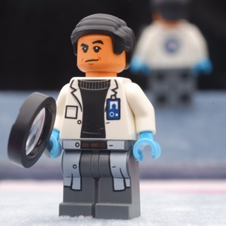 LEGO Jurassic World Dr. Wu Lab Coat