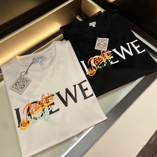 Loewe ใหม่ เสื้อยืดลําลอง ผ้าฝ้าย แขนสั้น ทรงหลวม สําหรับผู้ชาย และผู้หญิง 2023