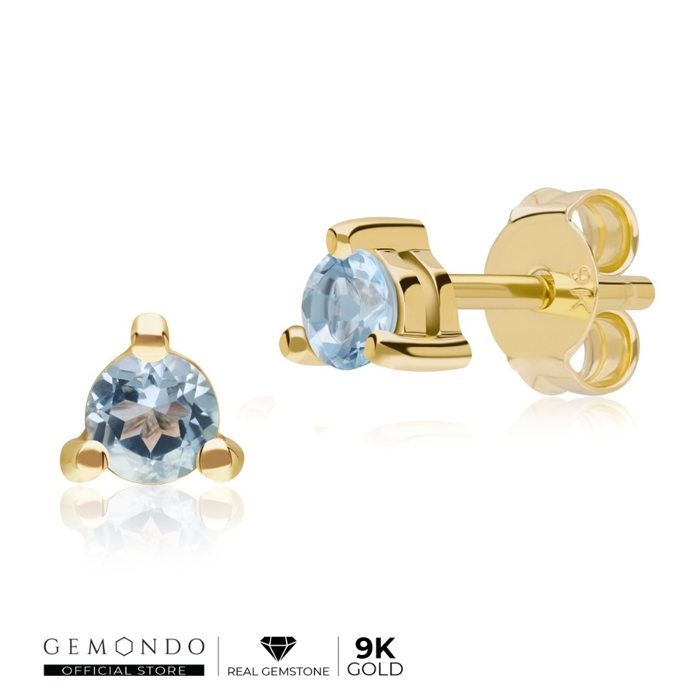 Gemondo ต่างหูเม็ดเดี่ยวทองคำ 9K ประดับสกายบลูโทแพซ (Sky Blue Topaz) ฝัง 3 หนามเตย ทรงสตั๊ด