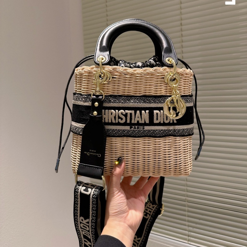 [พร้อมกล่อง] Dior เลดี้ทอ กระเป๋าถือ ผู้หญิง แฟชั่น ลําลอง กระเป๋าสะพายไหล่ กระเป๋าสะพายข้าง