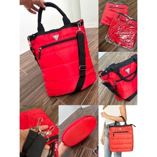 [พร้อมส่ง] Guess กระเป๋า tote แท้💯 สีแดง❤️ ตัวกระเป๋าเป็นไนล่อน สวยและนุ่มมากกก เบามากแต่แข็งแรง😍😍