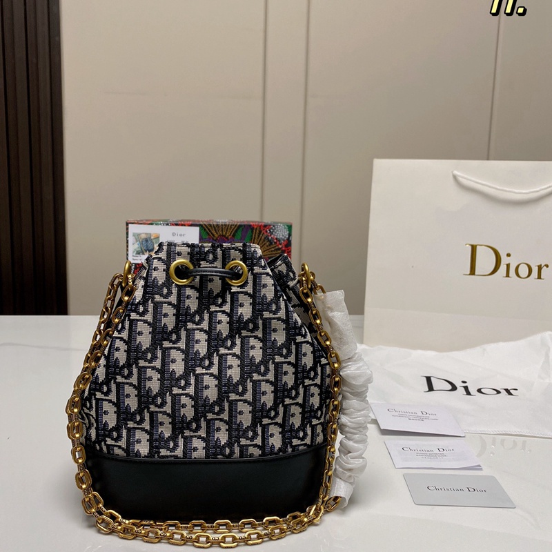 ♤▦DIOR 2023 Hot Style Reading Section Draw Rope Bucket Bag Fashion Joker Classic Trend The Chain Go Shopping for Jimei W