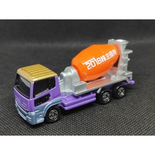 Tomica no.31 รถปูน Nissan Diesel