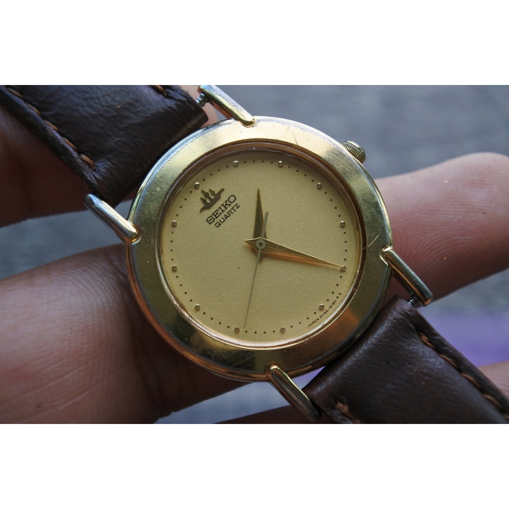 นาฬิกา Vintage มือสองญี่ปุ่น SEIKO 5Y95 6010 ระบบ QUARTZ ผู้ชาย ทรงกลม กรอบทอง หน้าทอง หน้าปัด 31มม