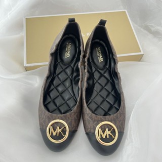 NEW MICHAEL KORS SHOE
 #mk รองเท้าคัทชู มี 2สีค่ะ พื้นเตี้ย 
สวย ใส่ง่าย สบาย น่ารักกก