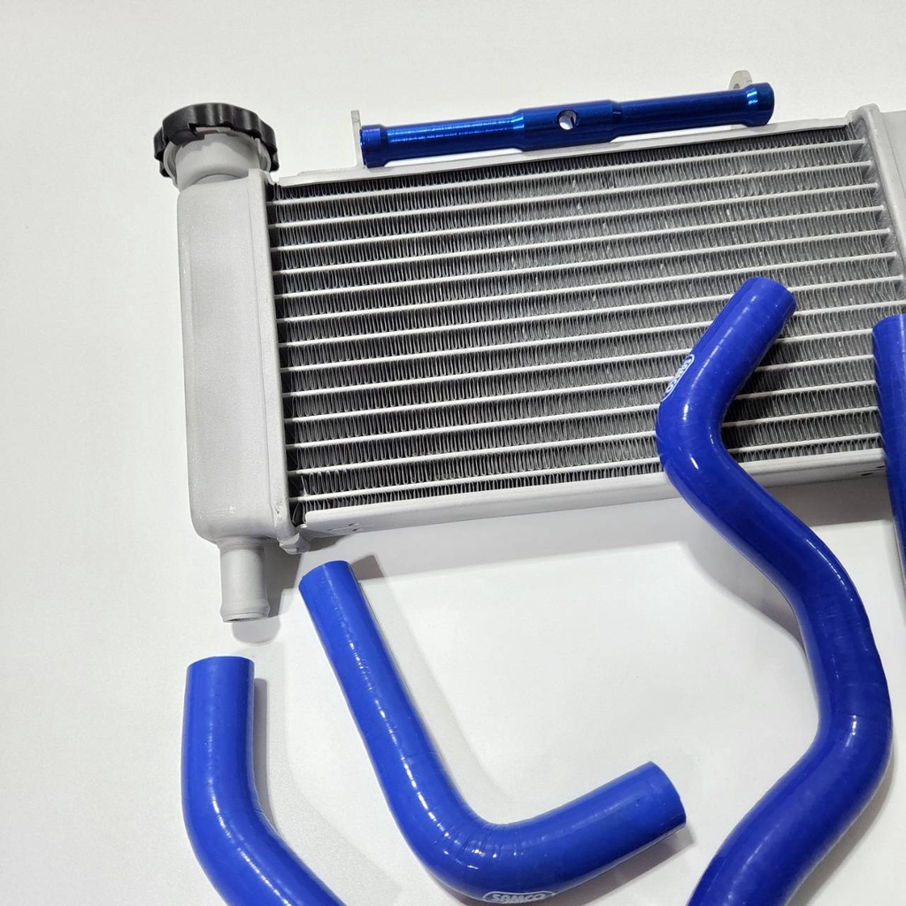 ชุด3ชิ้น หม้อน้ำ CBR300 + สายหม้อน้ำ4ชิ้น + ขลุ่ย (คละสี) แปลงใส่ โซนิค