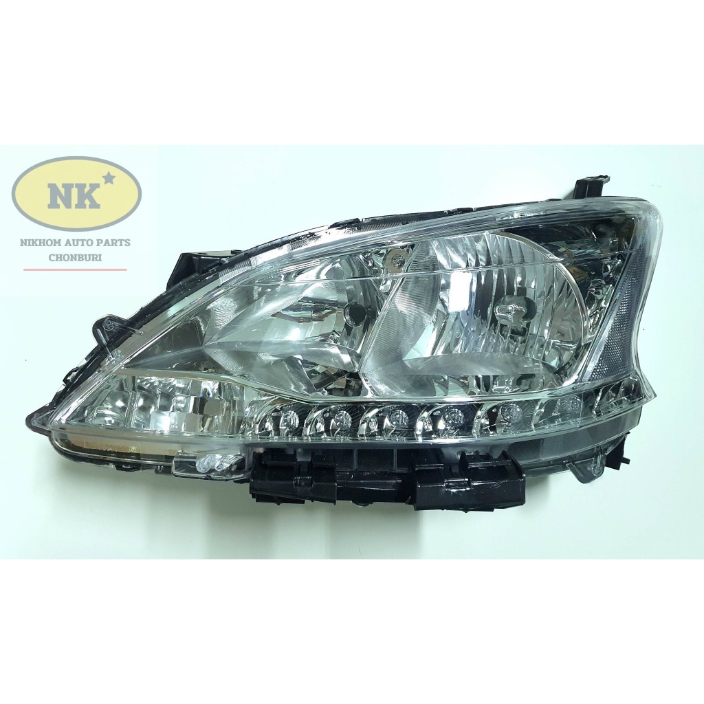 ไฟหน้า นิสสัน ซิลฟี่ 12'-20' *รุ่นหลอดไฟฮาโลเจน* / Nissan Sylphy 12'-20'