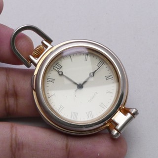 นาฬิกา Vintage มือสองญี่ปุ่น Pocket Watch นาฬิกาพกระบบQUARTZ กระจกเป็นแว่นขยาย ทรงกลม กรอบทอง หน้าทอง หน้าปัด 41มม