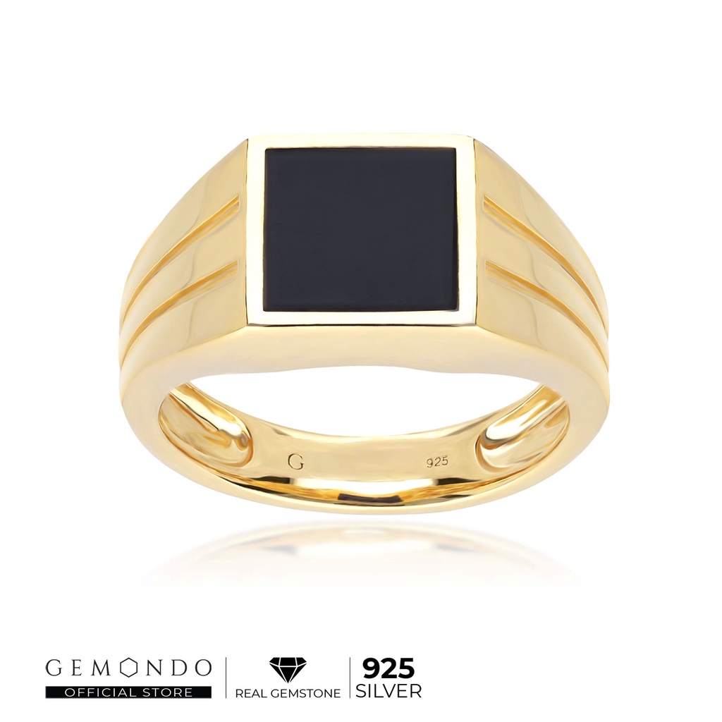 Gemondo แหวนผู้ชายเงินแท้ 925 ชุบทอง 18K ประดับนิลดำ (Black Onyx) ทรงเหลี่ยม สไตล์แหวนซิกเนท