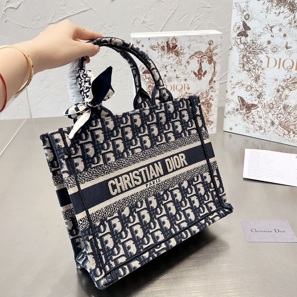 dior embroidered handbag women's fashion shopping bag (with box)